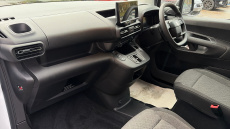 Vauxhall Combo Life 100kW Design XL 52kWh 5dr Auto [7 Seat] Electric Estate